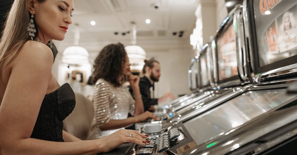 Игровые автоматы 2025 года - яркие и простые слоты для всех игроков